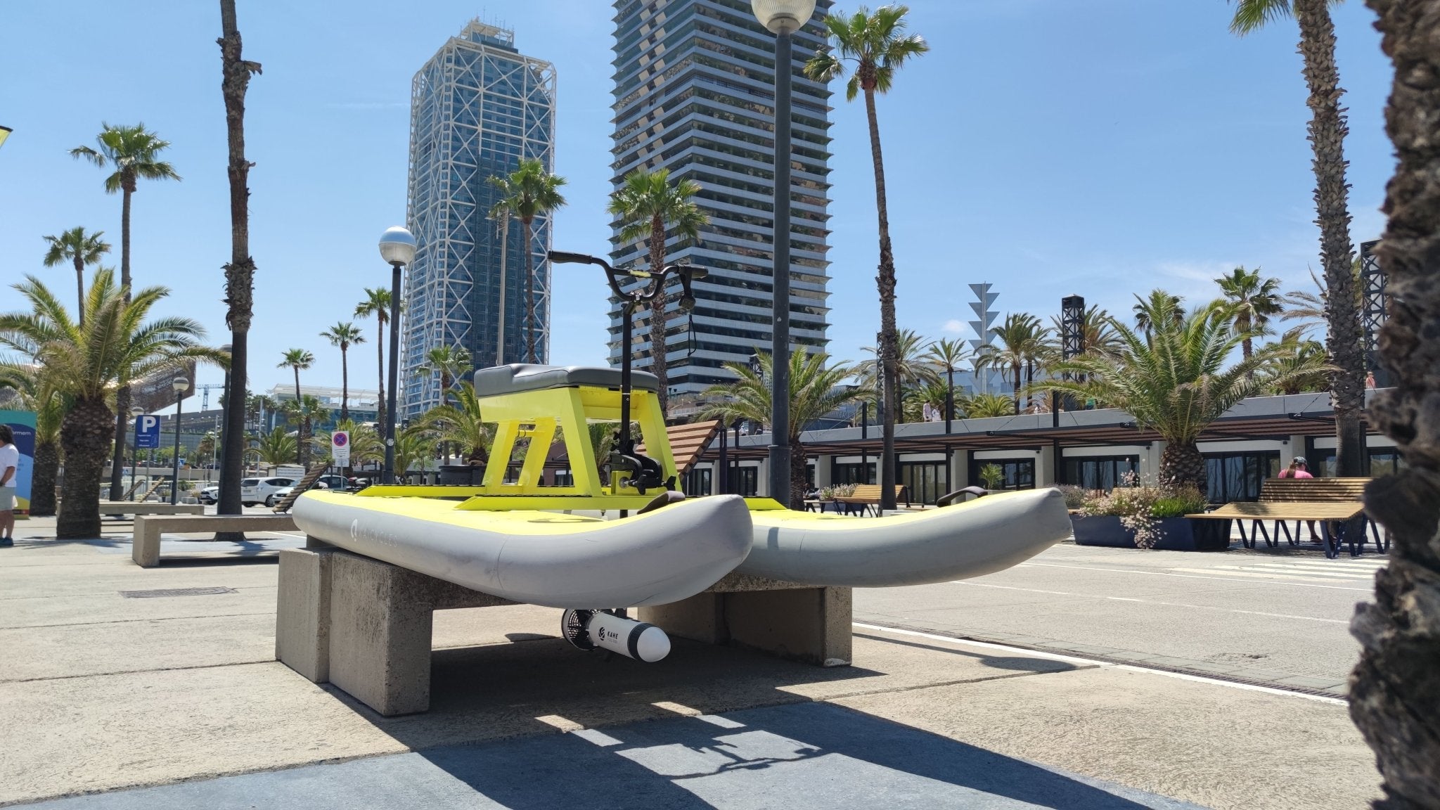 LUX E-SCOOTER / JET-SKI (MADE IN EU) - The Vitality Estate