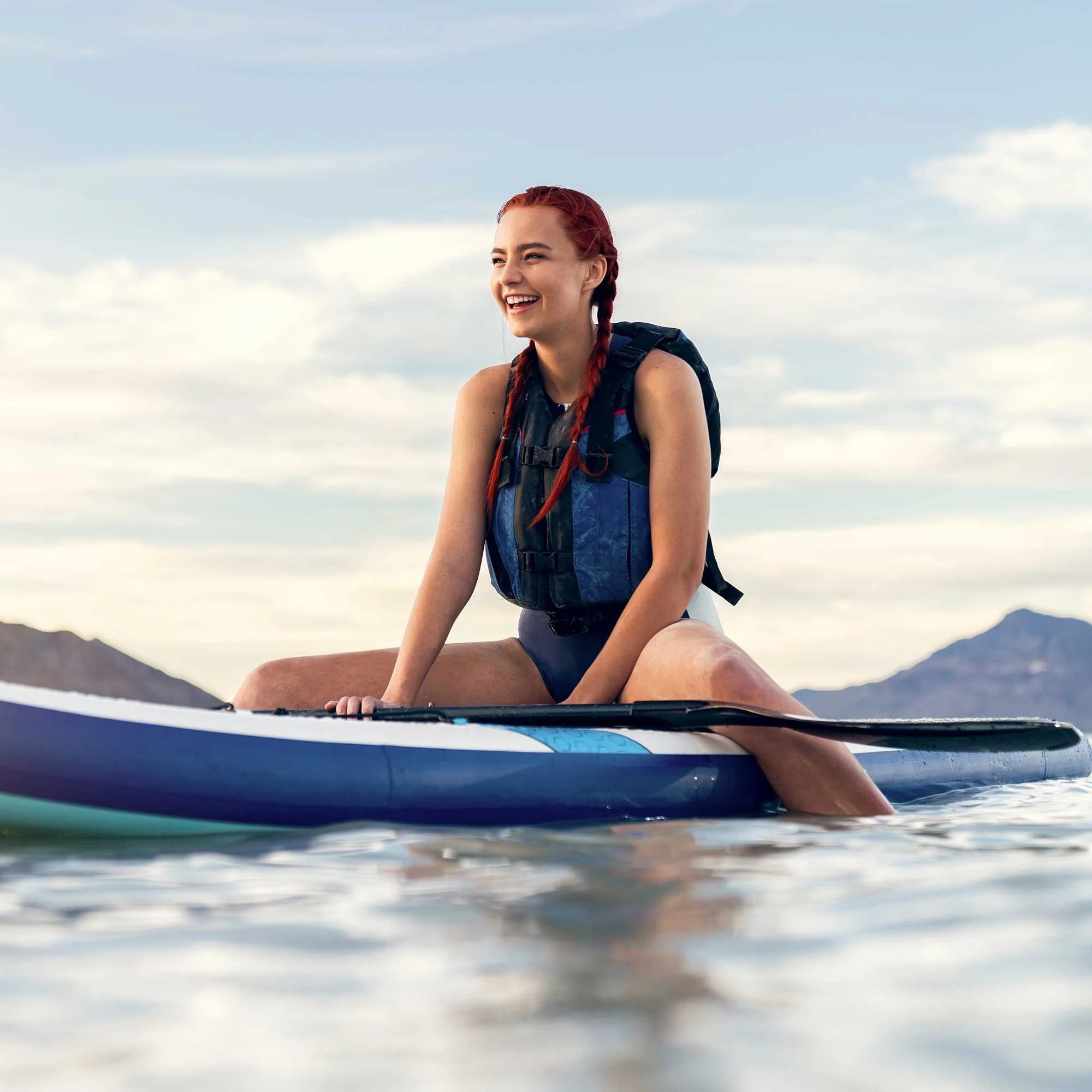 Vista 11 Ft. Inflatable Stand-Up Paddle Board (90934) - The Vitality Estate