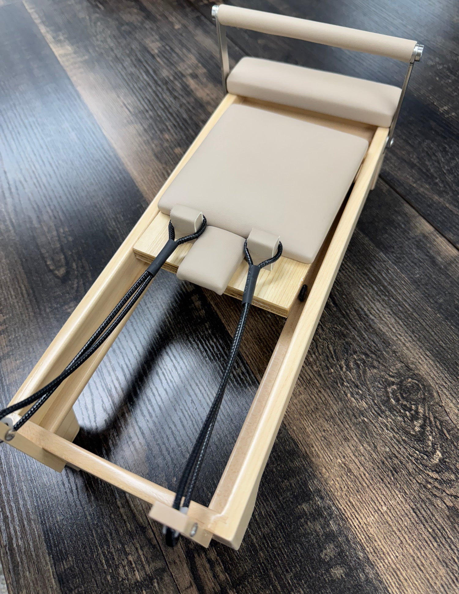 PersonalHour Mini Wooden Pilates Reformer Model – Collectible Desktop Display Toy - AC00512