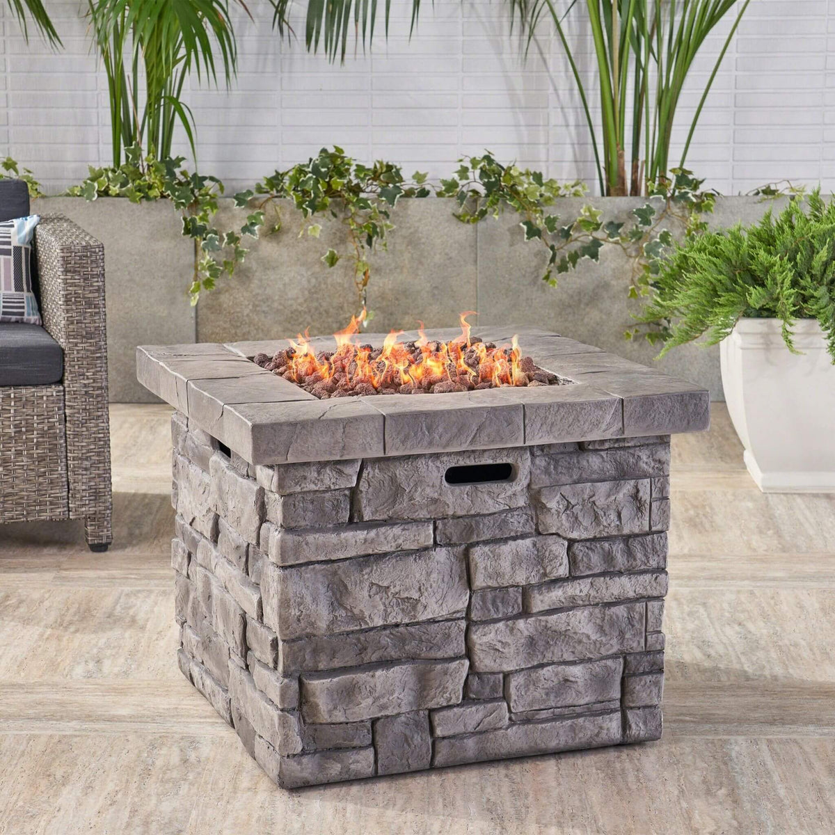 Alora 30-Inch Modern Outdoor 40K BTU Steel Frame Propane Fire Table With Lava Rocks (SAK12756) - The Vitality Estate