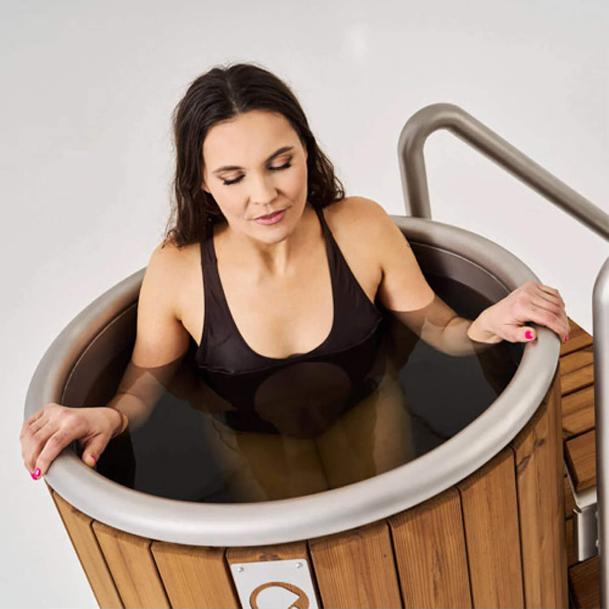 Icetubs IceBarrel Thermowood And Fiberglass Cold Plunge Immersion Tub (SAK68129) - The Vitality Estate
