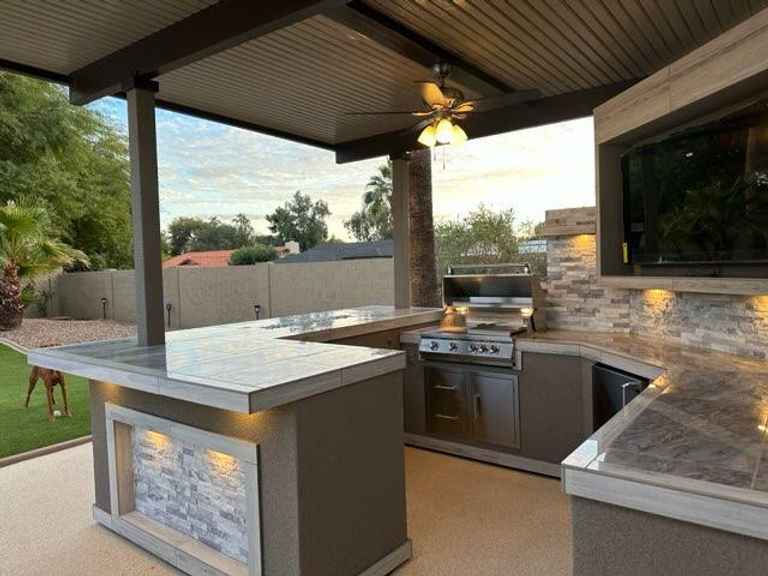KoKoMo Bermuda Kitchen BBQ Island with Built-In TV, Fire Pit & Bar for Ultimate Outdoor Entertaining - The Vitality Estate