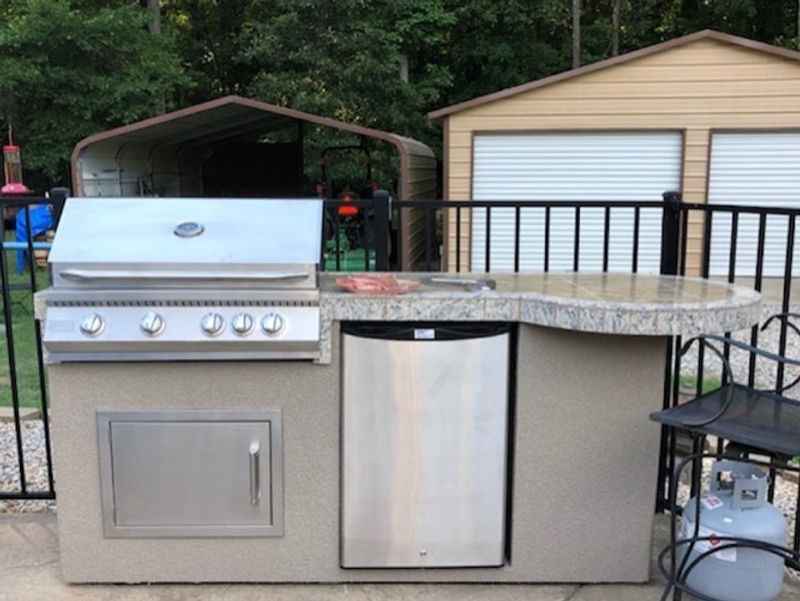 Kokomo Grill BBQ Island Maui 7'6" with 33" Round Bar, LED Lights & Built-In BBQ - The Vitality Estate