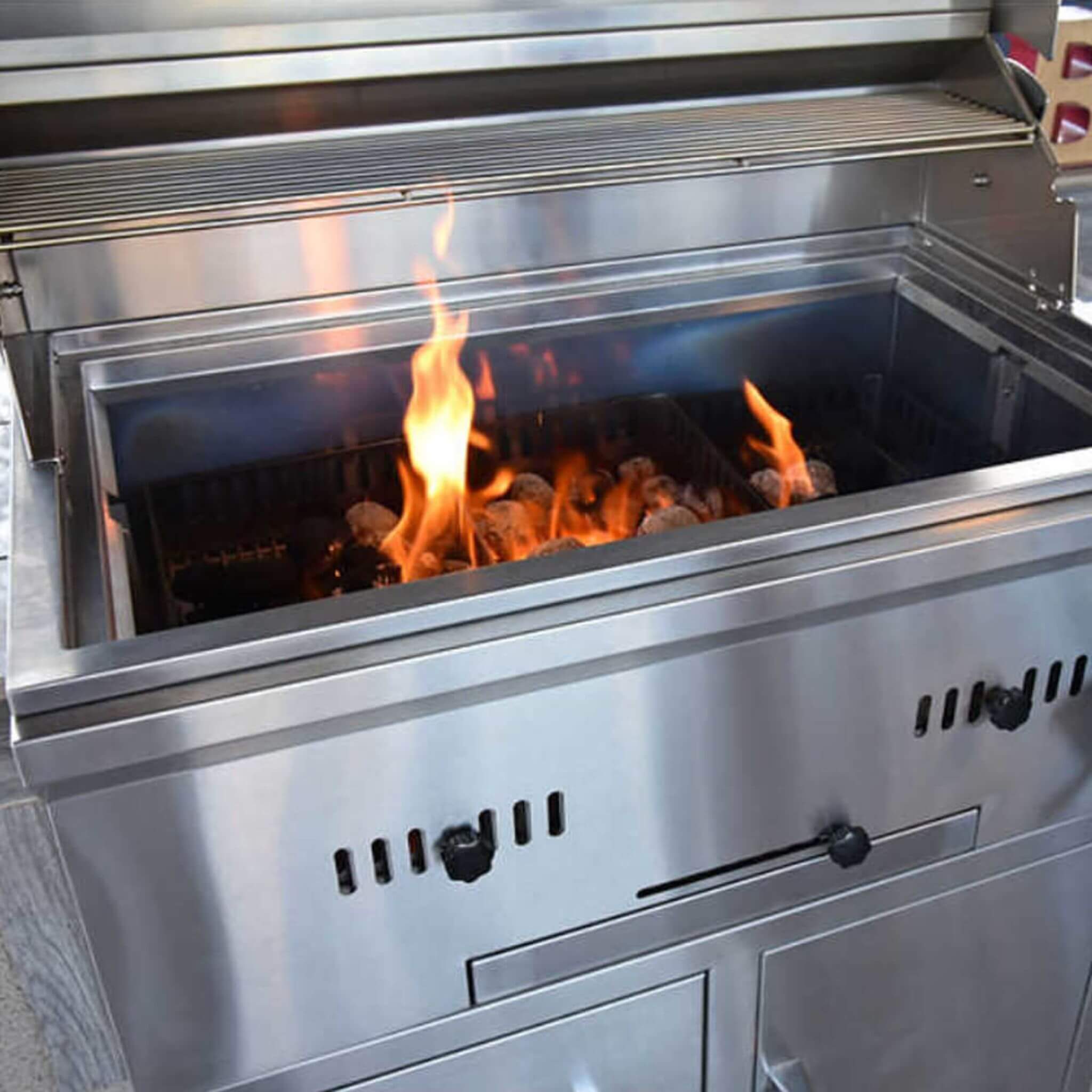 KoKoMo Grills Premium Built-In Charcoal Grill With 304 Stainless Steel And Adjustable Heat Tray, 32" (SAK32504) - The Vitality Estate