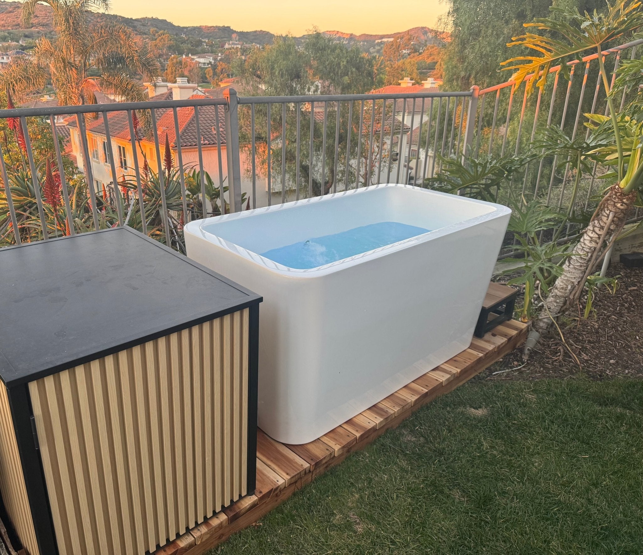 RevX Acrylic X Tub Cold Plunge + LUX High Performance Chiller and Filtration System - The Vitality Estate