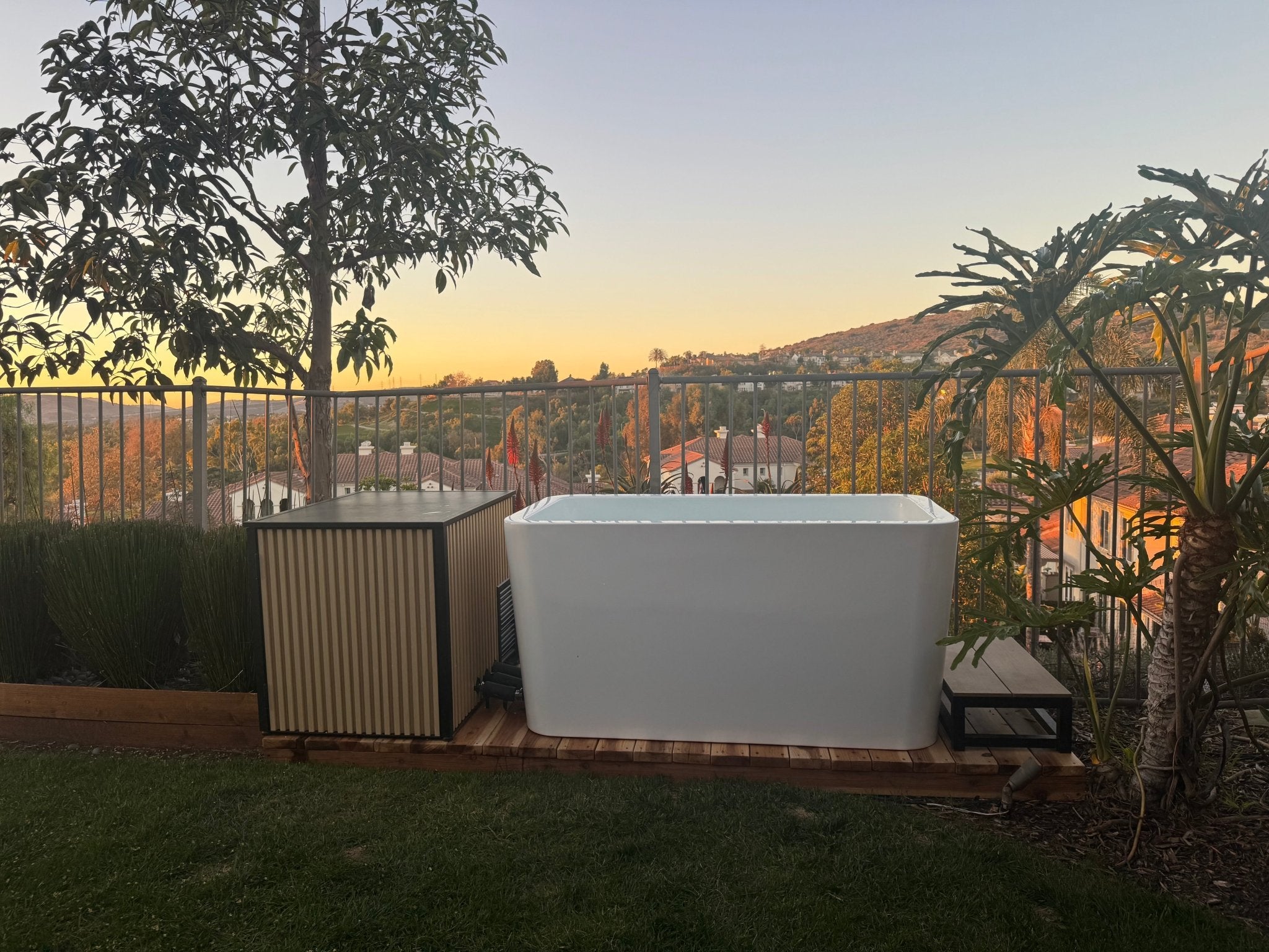 RevX Acrylic X Tub Cold Plunge + LUX High Performance Chiller and Filtration System - The Vitality Estate