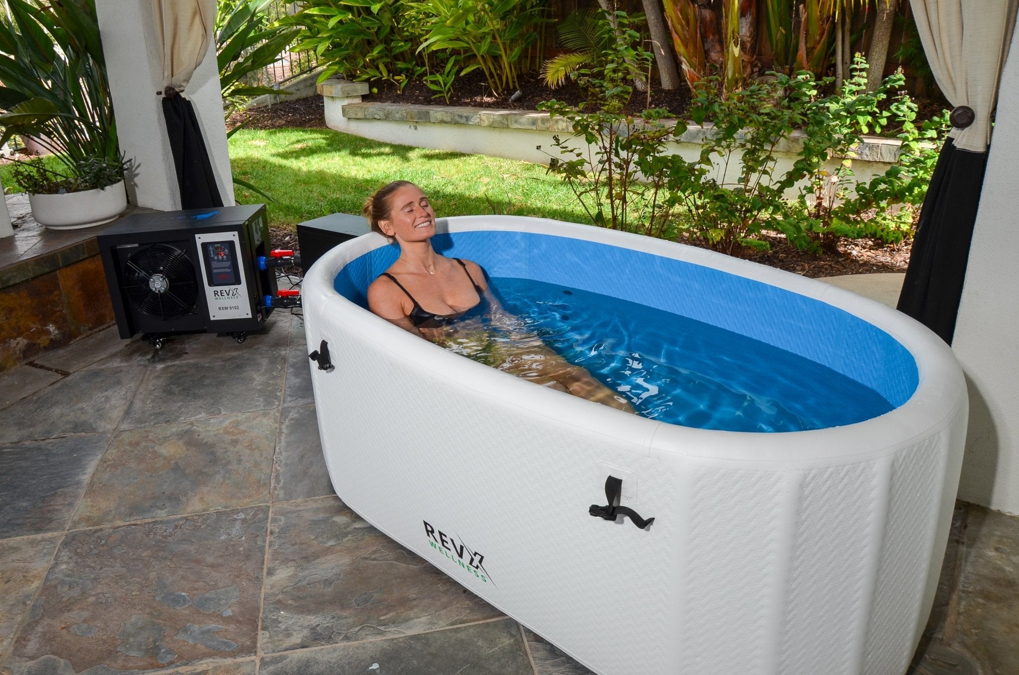 RevX Inflatable Tub Deluxe - The Vitality Estate
