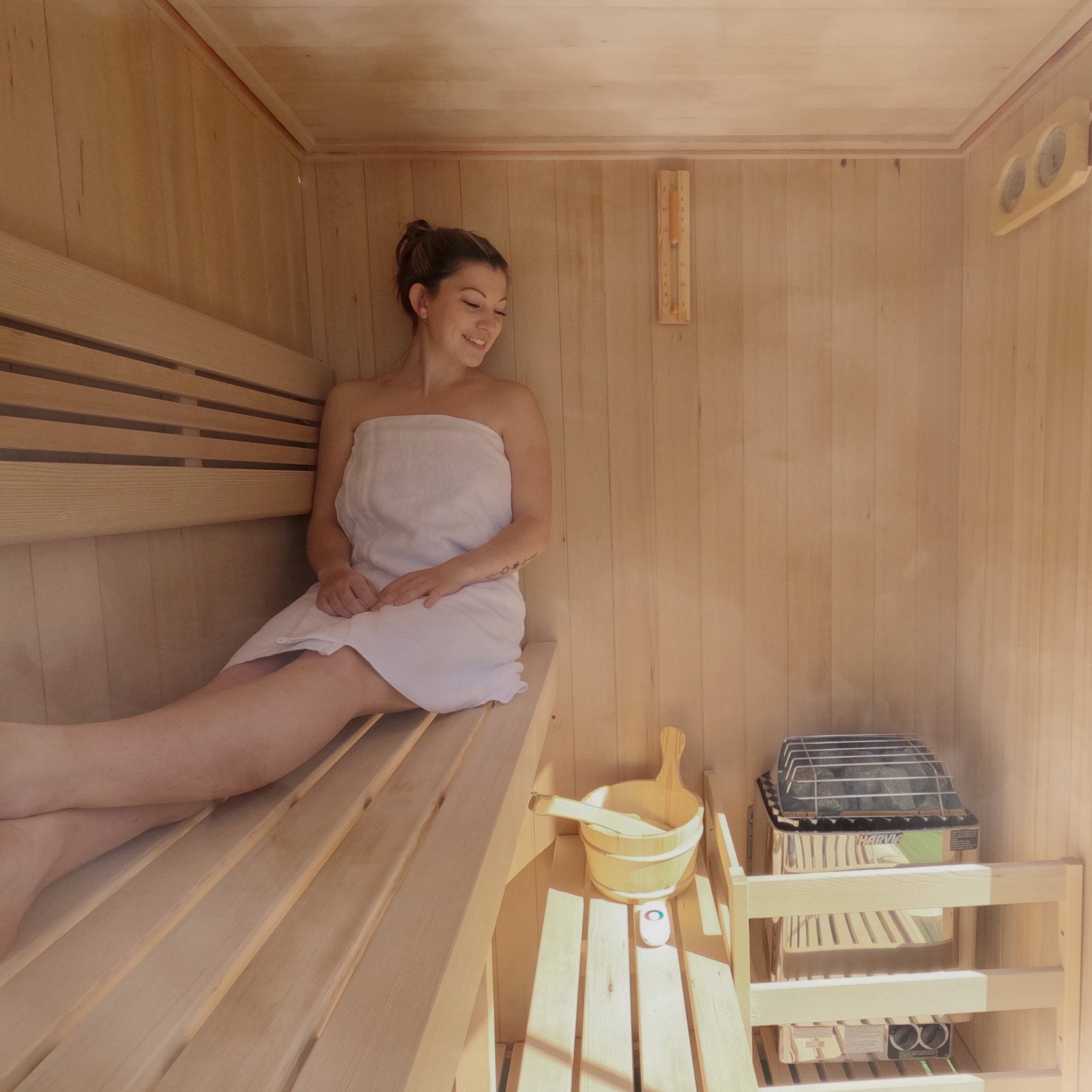 STHE4INNY Canadian Hemlock 4-6 Person Indoor Wet Dry Sauna with 4.5 Kw UL Heater - The Vitality Estate